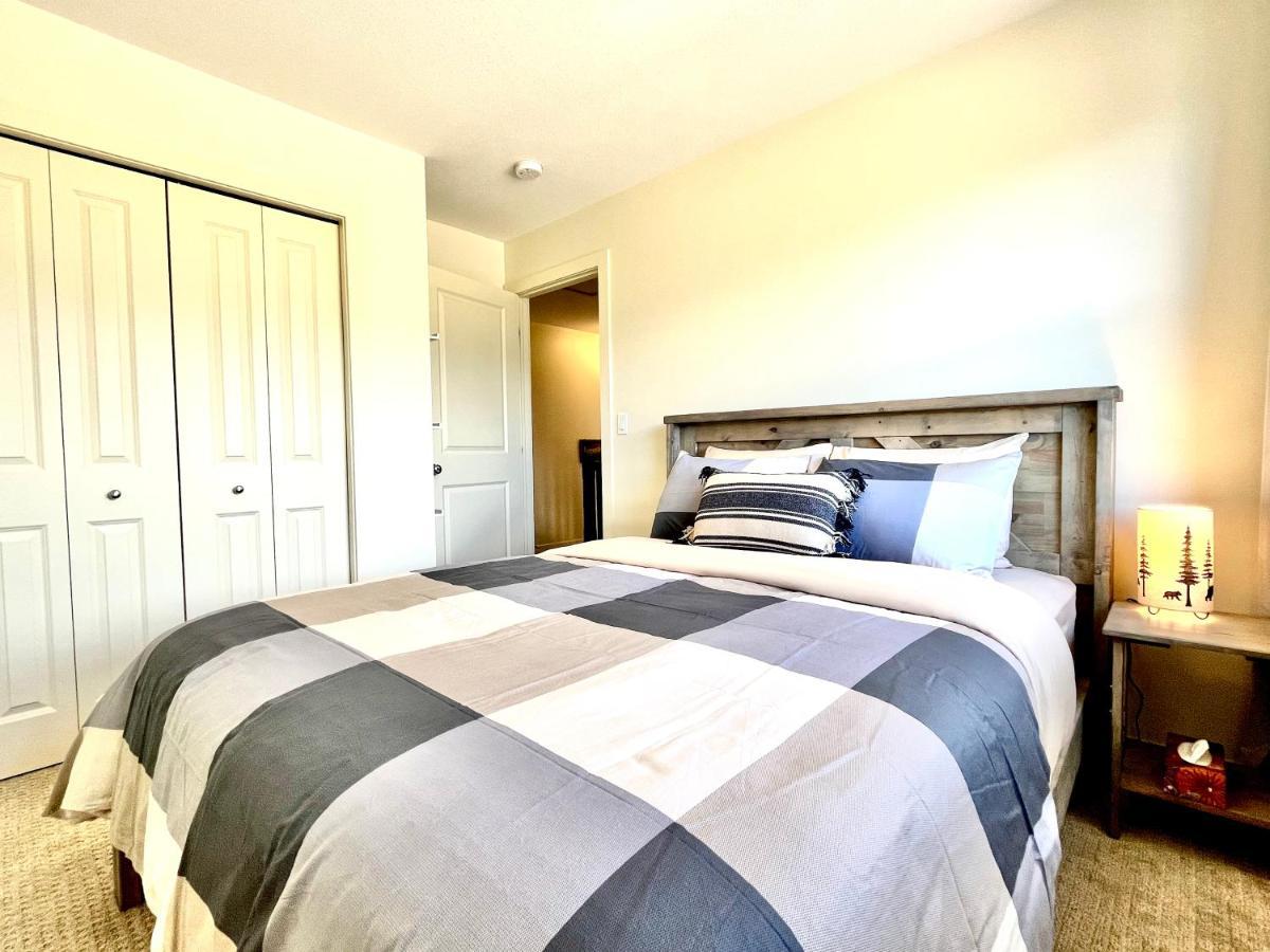 Perfect Base Invermere 3Bd Townhouse Mt Views With Garage Exterior foto
