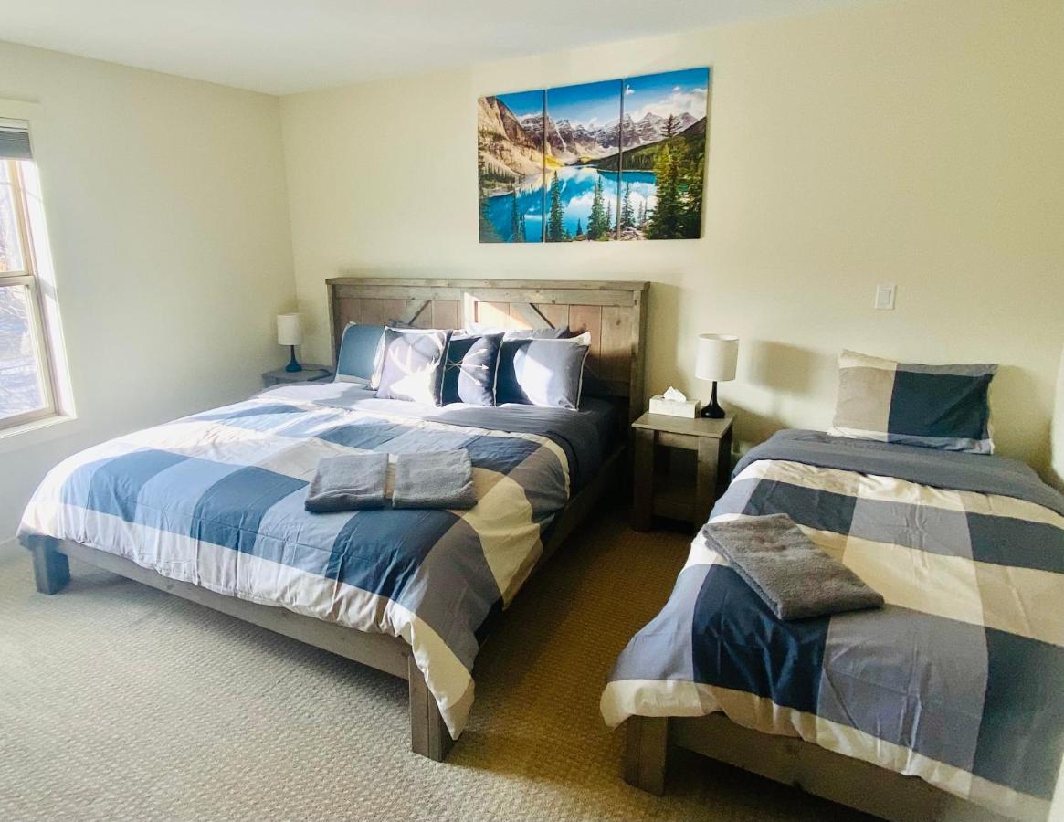 Perfect Base Invermere 3Bd Townhouse Mt Views With Garage Exterior foto